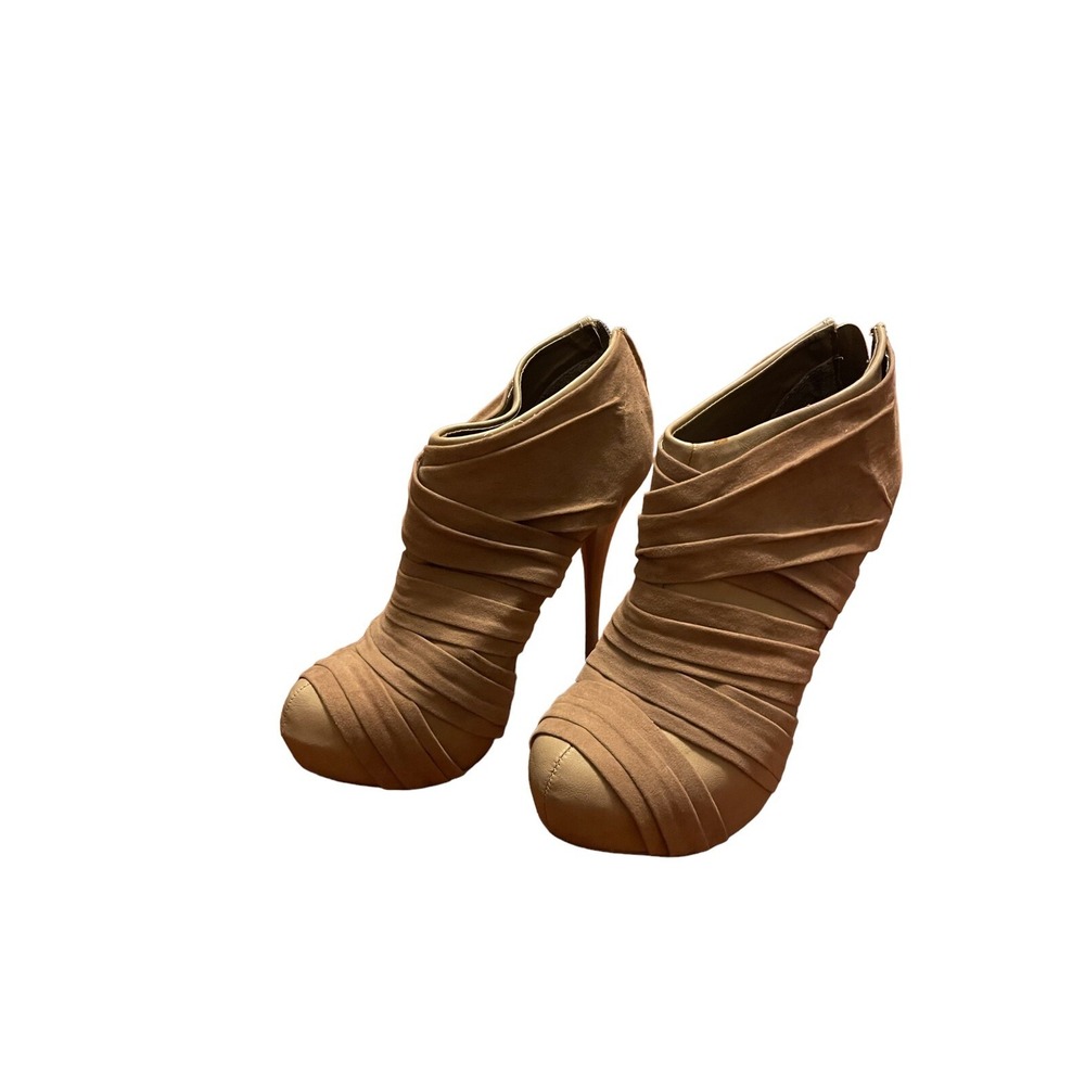 Quipid Taupe Suede Velvet Bootie Women's Size 8‎ Natural-95